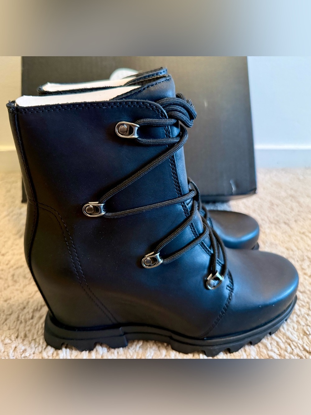 NWT Sorel Joan of Arctic Wedge III Lace women US sz 7.5